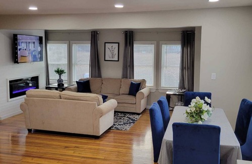 North Weymouth House | Newly renovated ocean view home 2 min to beach close to Boston