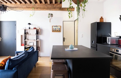 Faubourg-Raines Apartment | Newly renovated, quiet apartment. Free parking at the gateway to the city center