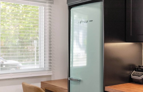 Ann Arbor House | Newly Updated 1 BR Flat Near Downtown A2