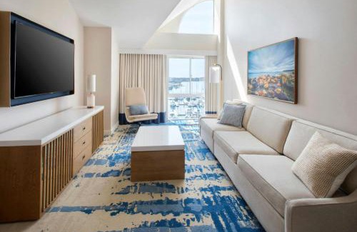 The Point Hotel | Newport Marriott Hotel & Spa