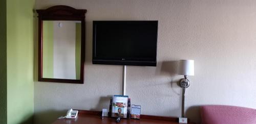 North Newport News Hotel | Newport News Inn