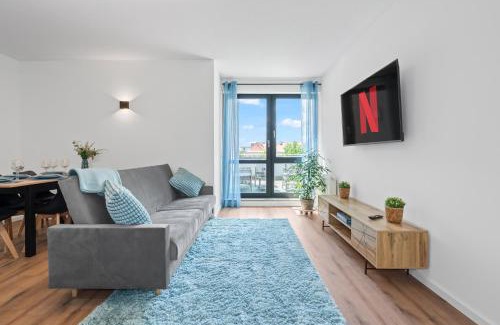 Neumarkt in der Oberpfalz Apartment | Nexstay LUX Wohnung mit Dachterrasse und Parkplatz