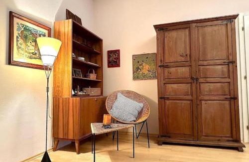 Josefstadt Apartment | Next To First District, Traditional Vienna Apartment