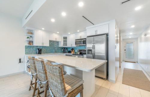 Seven Mile Beach Apartment | Next to Ritz Carlton, Oceanview 1BR on Seven Mile Beach