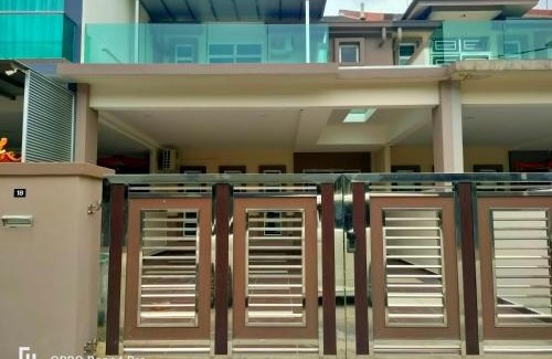 Batu Pahat House | Ngio Homestay Batu Pahat