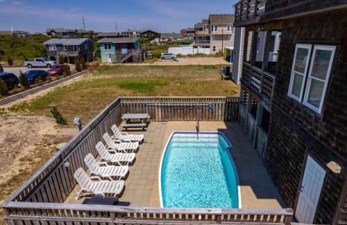 Nags Head House | NH385 Footloose & Fab