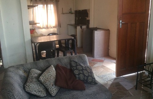 Ruwa Cottage | Nhaka Savaal Cottages