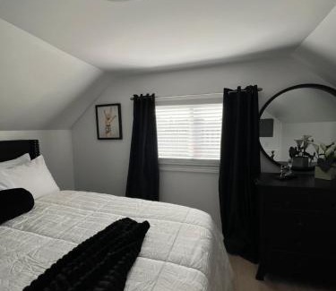 Downtown Apartment | Niagara Escape Loft