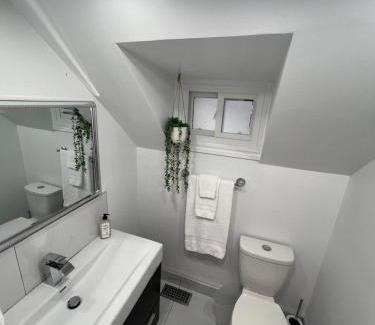 Downtown Apartment | Niagara Escape Loft