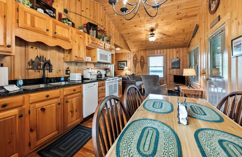 Rangeley Plantation House | Niboban Cabin 7 - Nice cabin on Rangeley Lake in the Niboban cottage community