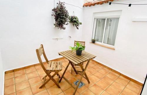 Leon XIII-Los Naranjos Apartment | Nice 2-bedroom apartment in downtown Seville Dionisio