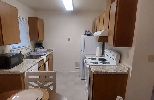 Seahurst Apartment | Nice 2-bedroom apartment in Burien