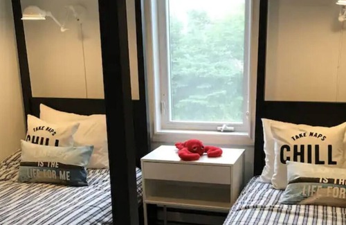 Aylesford House | Nice 4 bed 2 bath