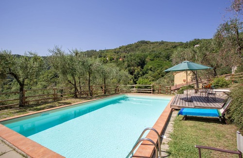 Gugliano Villa | Nice apartment in villa for 4 guests with WIFI, pool, TV, patio and pets allowed, close to Lucca