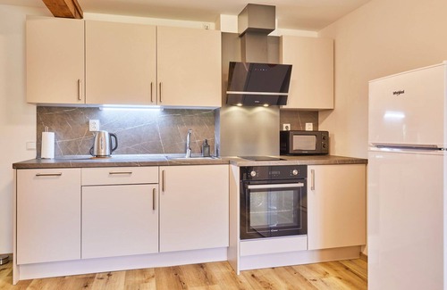 Rudnik Apartment | Nice apartment for 5 guests with WIFI, TV, patio and panoramic view