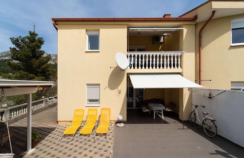 Starigrad Apartment | Nice apartment in starigrad paklenica