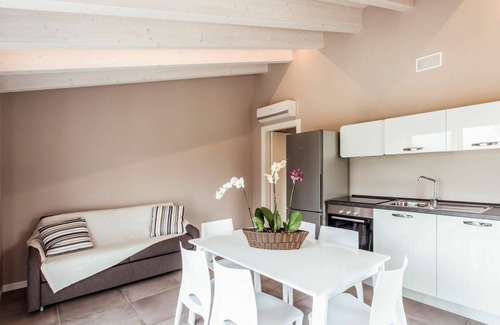 Pieve Vecchia Apartment | Nice apartment for 8 guests with A/C, WIFI, hot tub, pool, TV and terrace