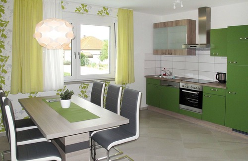 Donnerskirchen Apartment | Nice apartment for 6 guests with WIFI, A/C, TV and balcony