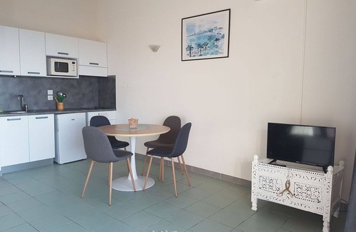 Figarella Apartment | Nice apartment for 4 guests with A/C, pool, WIFI, TV and terrace