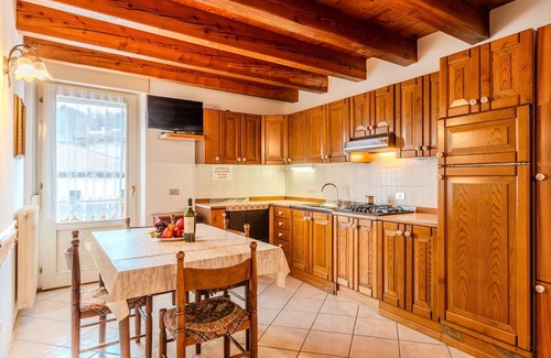 Taio Apartment | Nice apartment for 3 guests with WIFI, TV, patio and pets allowed