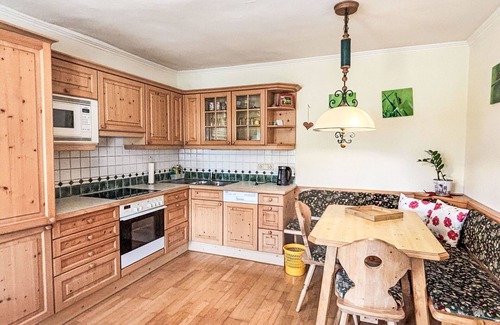 Weissenbach Apartment | Nice apartment for 4 guests with WIFI, TV, balcony and pets allowed