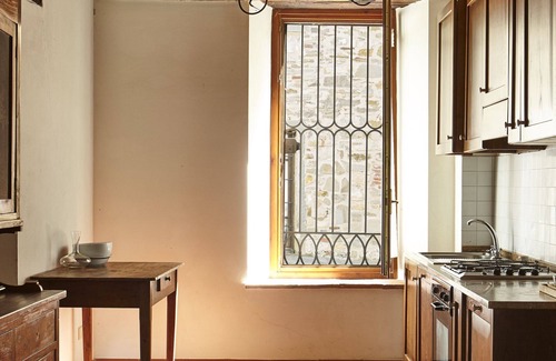 Capolona Apartment | Nice apartment for 4 people with WIFI, pool, TV, patio and pets allowed, close to Arezzo