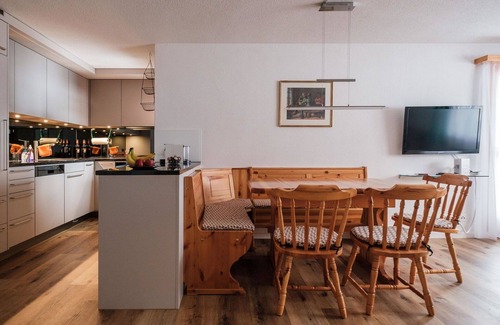 Parpan Apartment | Nice apartment for 4 people with WIFI, TV and balcony