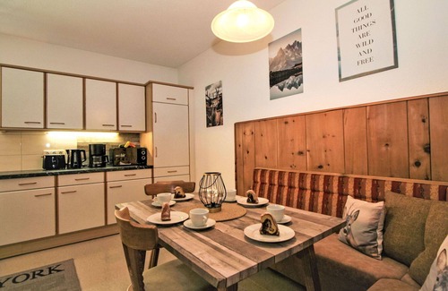 Ginzling Apartment | Nice apartment for 5 people with balcony and pets allowed