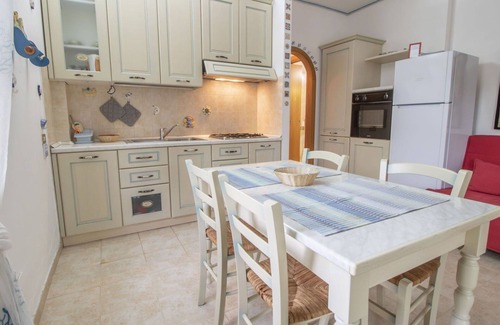 Fondi Apartment | Nice apartment for 6 guests with WIFI, A/C, TV, terrace and pets allowed