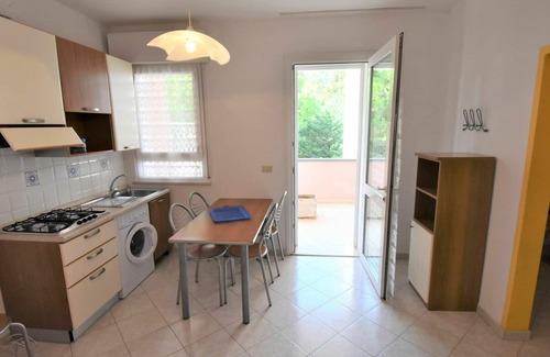 Lido degli Estensi Apartment | Nice apartment for 6 people with WIFI, A/C, TV, terrace and pets allowed
