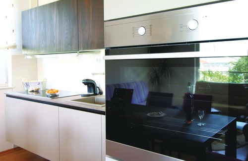 Kastel Gomilica Apartment | Nice apartment in Kastel Gomilica
