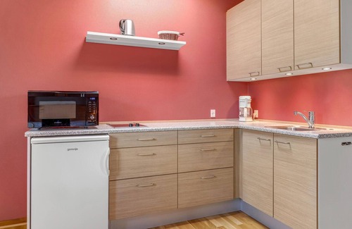 Sandvig Apartment | Nice apartment in Allinge with kitchen