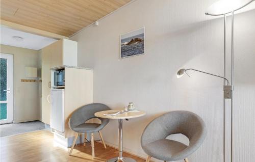 Sandvig Apartment | Nice Apartment In Allinge With Wifi