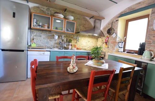 Castilenti Apartment | Nice apartment in Castilenti with WiFi
