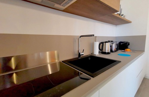 Laureto Villa | Nice apartment in villa with hot tub, A/C, WIFI, TV and veranda, close to Alberobello