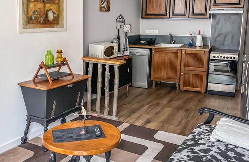 Pradelles Apartment | Nice apartment in Pradelles with WiFi