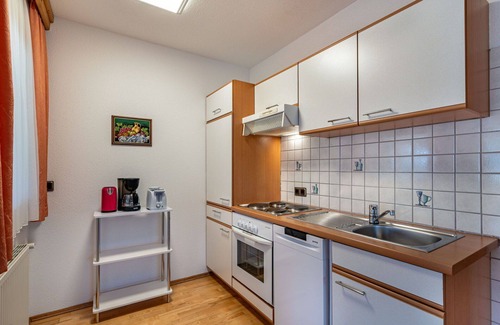 Arriach Villa | Nice apartment in villa for 4 guests with WIFI, TV and patio