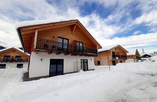 Jenig House | Nice apartment in villa for 4 guests with WIFI, TV, terrace, pets allowed and panoramic view