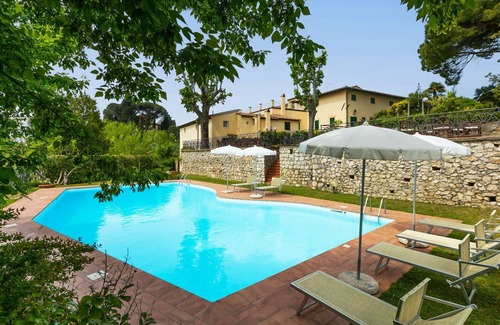 Crespina Villa | Nice apartment in villa for 18 people with private pool, WIFI, TV, terrace and pets allowed