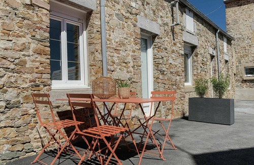 Pirou House | Nice apartment in villa for 4 guests with WIFI and pets allowed