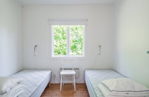 Aneby House | Nice cottage with a panoramic view of Lake Ylen | SE07025