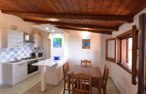 Fontane Bianche House | Nice detached house in a fantastic seafront location. No cleaning fees.