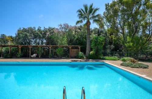 Saint Antoine Apartment | Nice Fabron, terrasse & piscine dans résidence
