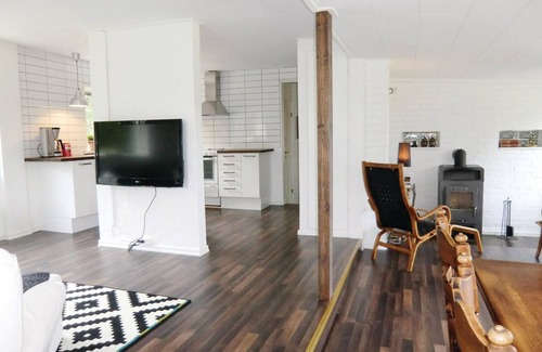 Fasalt House | Nice home in örkelljunga with kitchen