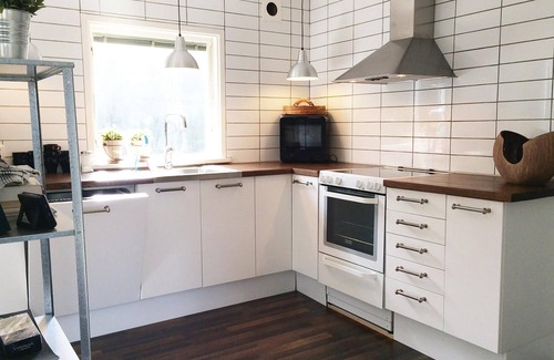 Fasalt House | Nice home in örkelljunga with kitchen