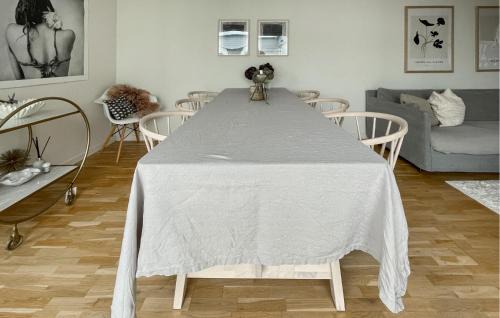 Grannas House | Nice Home In Ambjörnarp With Lake View