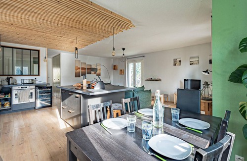 Blaye House | Nice home in Blaye with WiFi