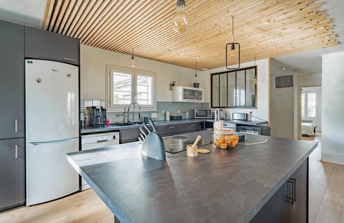 Blaye House | Nice home in Blaye with WiFi