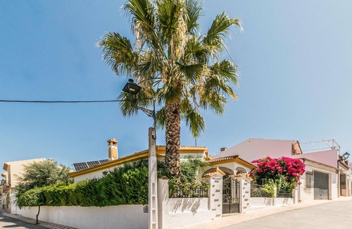 Fuente-Tojar House | Nice home in Fuente Tojar with WiFi