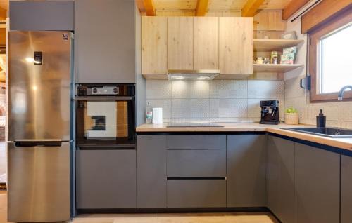 Bjelovar House | Nice Home In Gornje Plavnice With Wifi